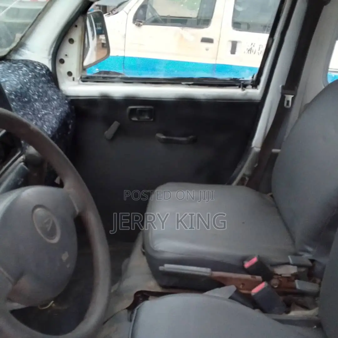 Daihatsu Hijet 2010 White
