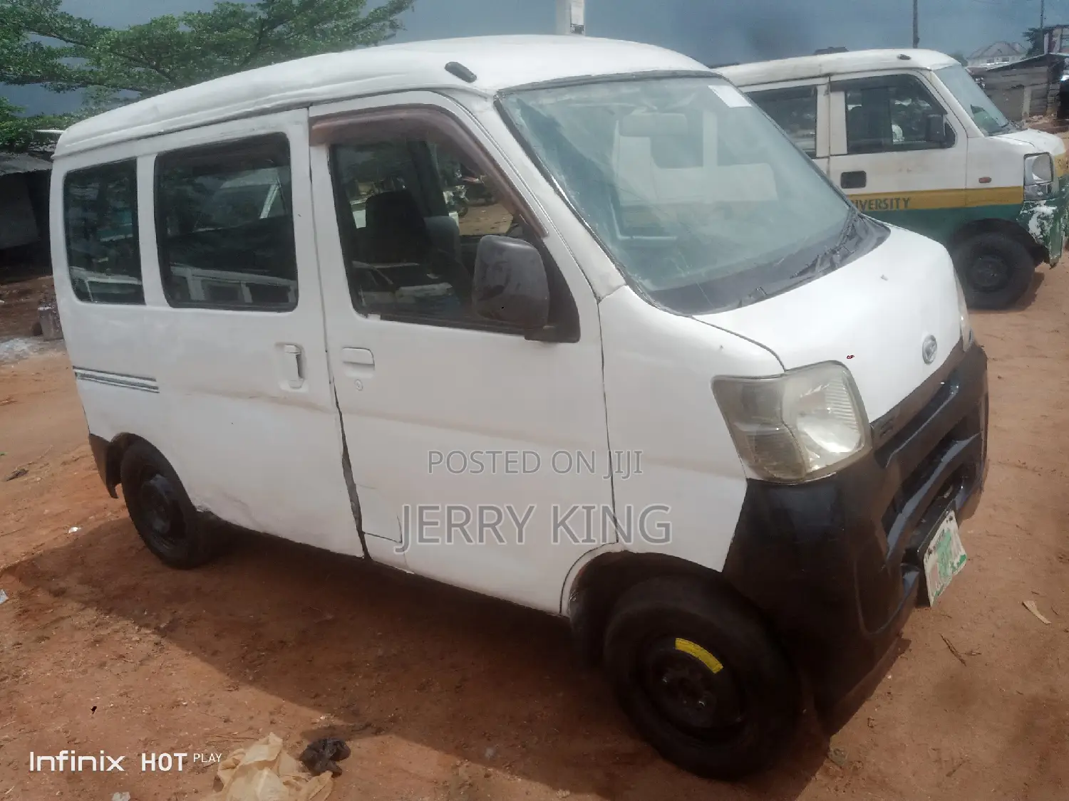 Daihatsu Hijet 2010 White