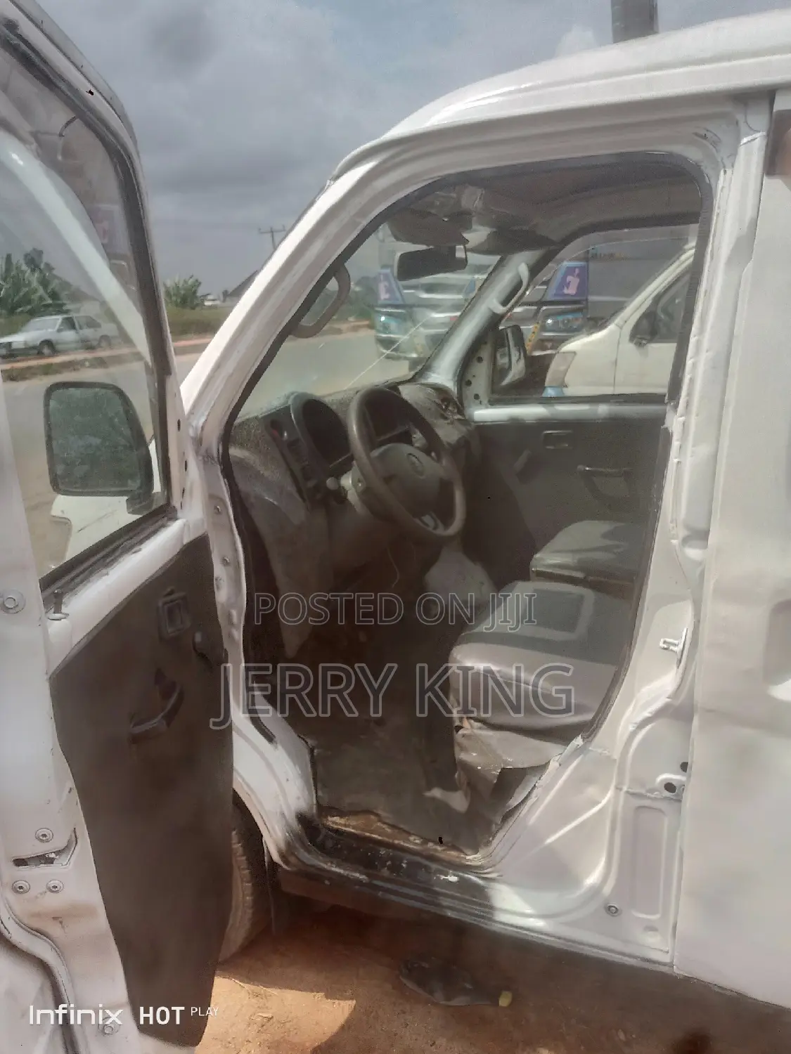 Daihatsu Hijet 2010 White