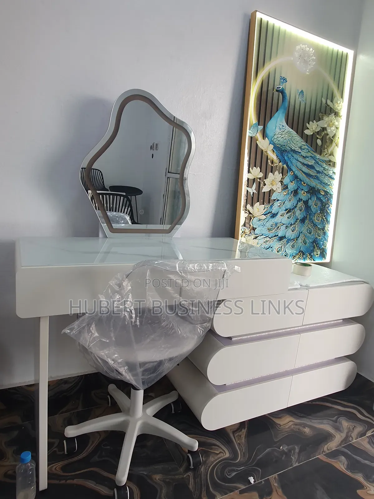 Make Up Dressing Mirror With Cupboard