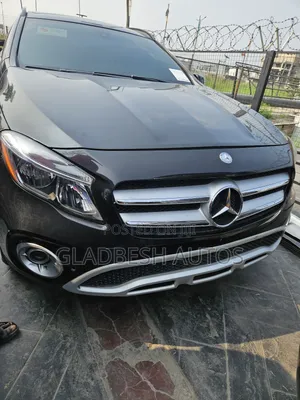 Mercedes-Benz GLA 250 2016 Black