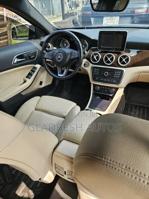 Mercedes-Benz GLA 250 2016 Black