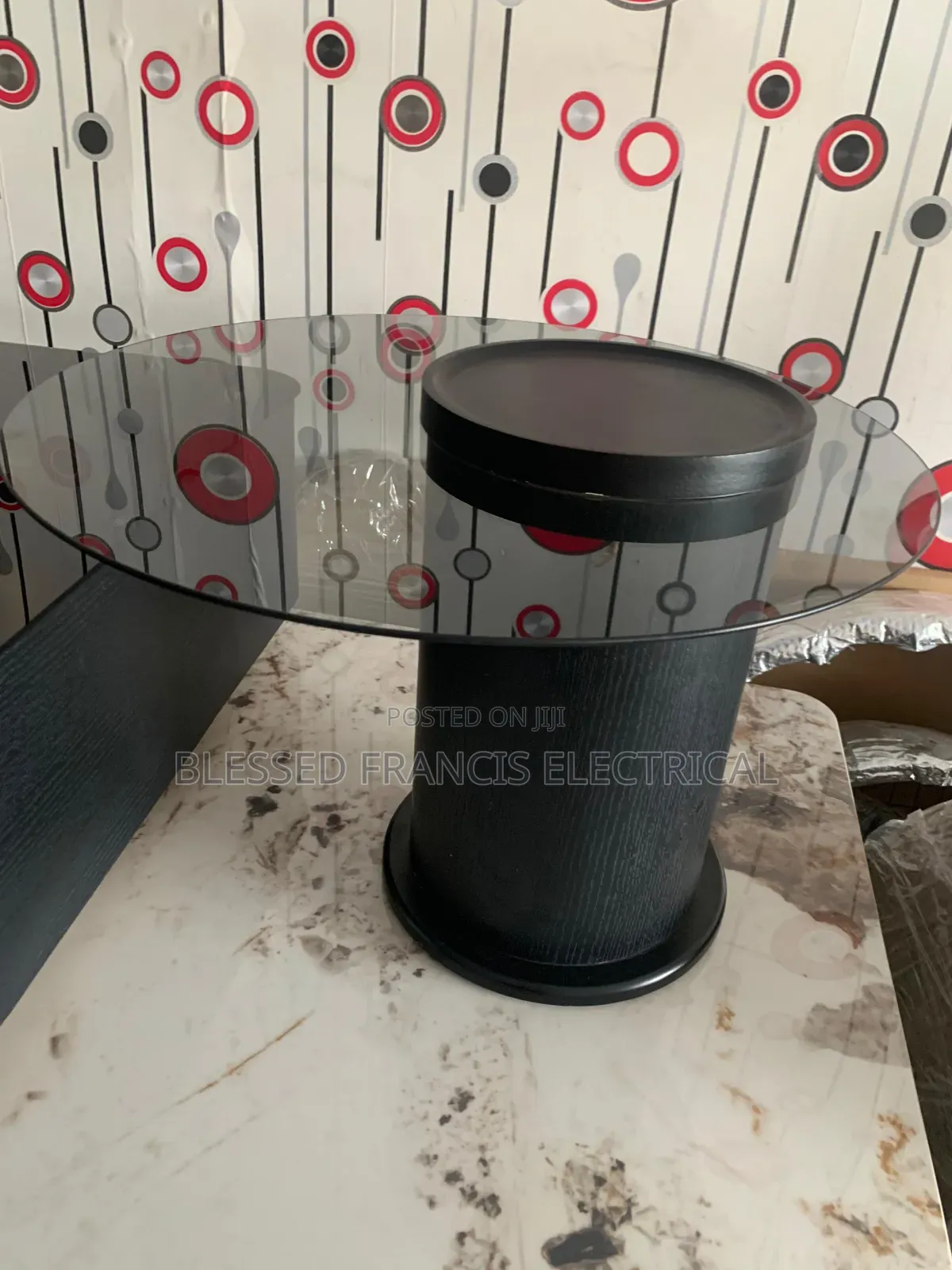 Luxury Center Table With Side Stool