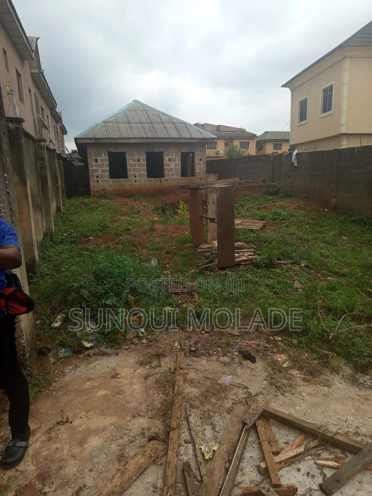 Half Plot for Sale in Ishashi