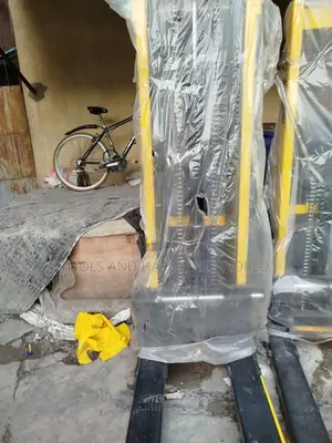 1500gk by 3miters Lifting Manual Stacker