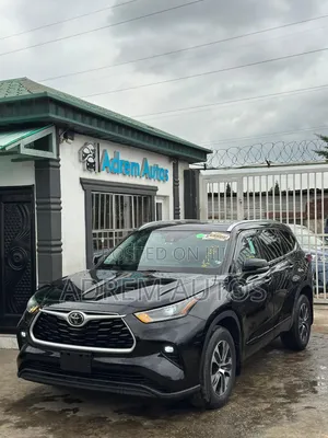 Toyota Highlander XLE 2021 Black