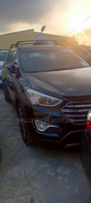 Hyundai Santa Fe Limited 4dr SUV AWD (3.3L 6cyl 6A) 2015 Black