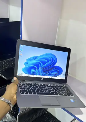 Laptop HP EliteBook 820 G1 8GB Intel Core i7 SSD 256GB