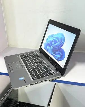 Laptop HP EliteBook 820 G1 8GB Intel Core i7 SSD 256GB