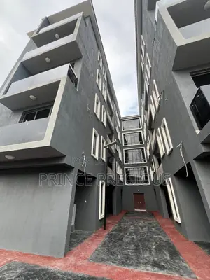 3bdrm Apartment in Oniru Estate, Lekki Phase 1 for rent