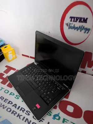 Laptop Dell Latitude 7440 8GB Intel Core I5 HDD+SSD 500GB