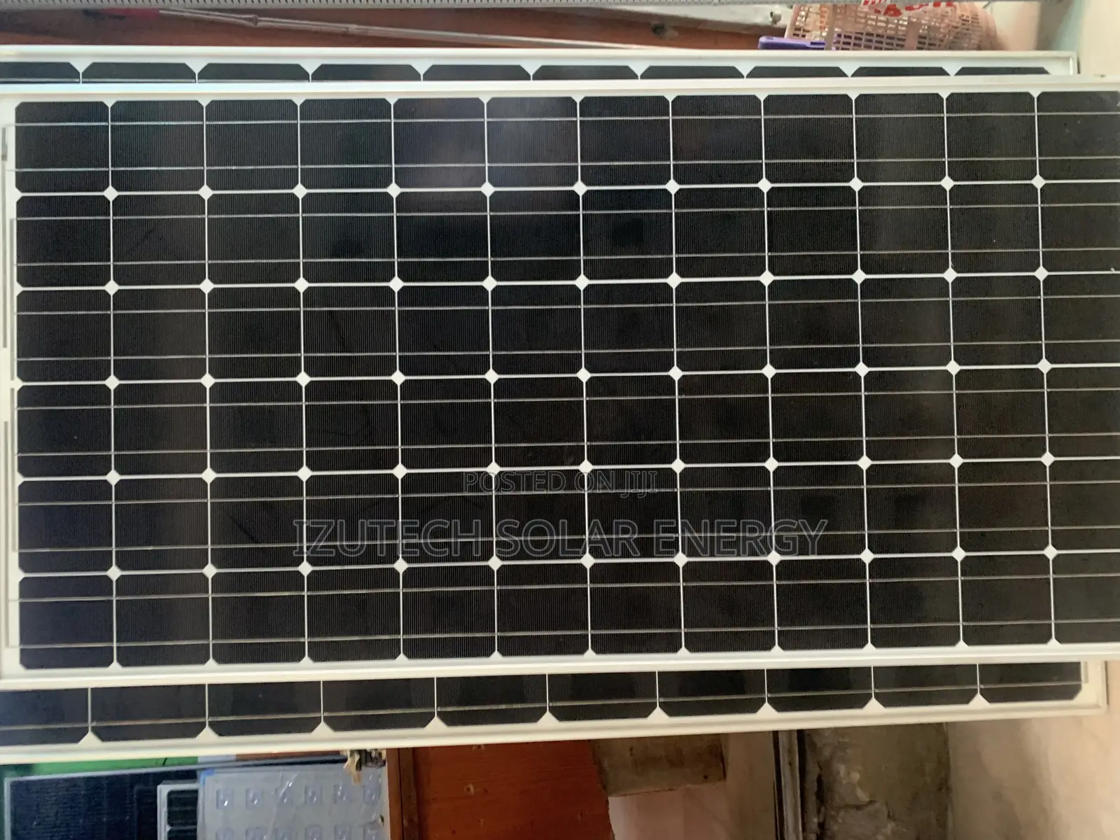 300watts Canadian Use Panel 72cell Available