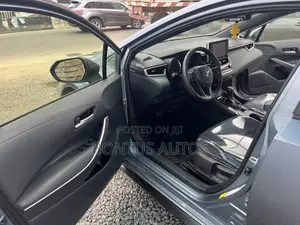 Toyota Corolla SE 2021 Blue