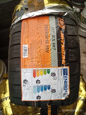 205/65r16 Tire