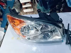 Toyota Rav4 2010 Headlight/Headlamp