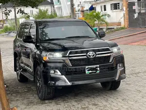Toyota Land Cruiser 2014 Black