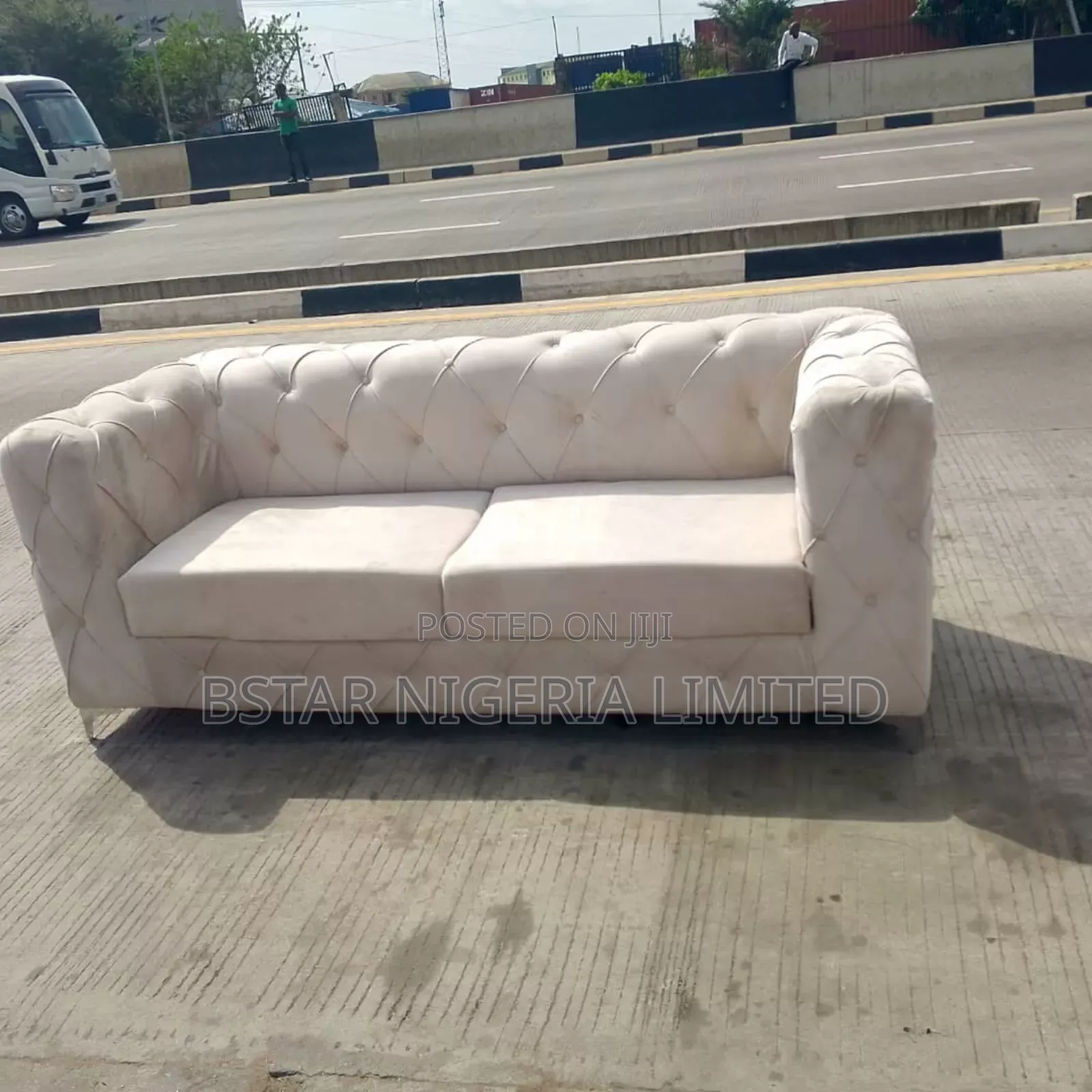 Cozy Meets Class – 3-Seater Edition