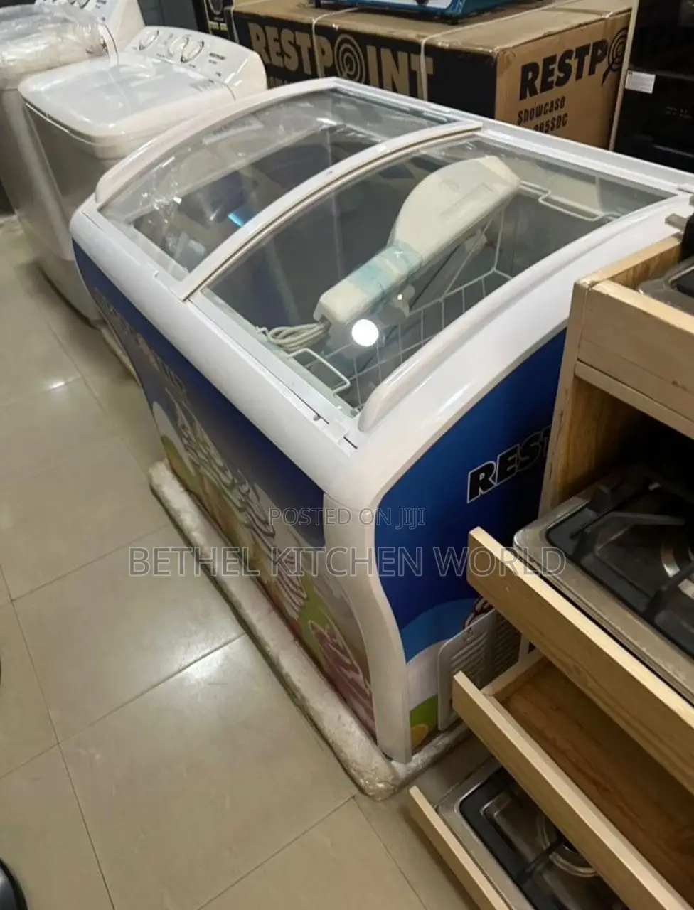 Restpoint Display Freezer