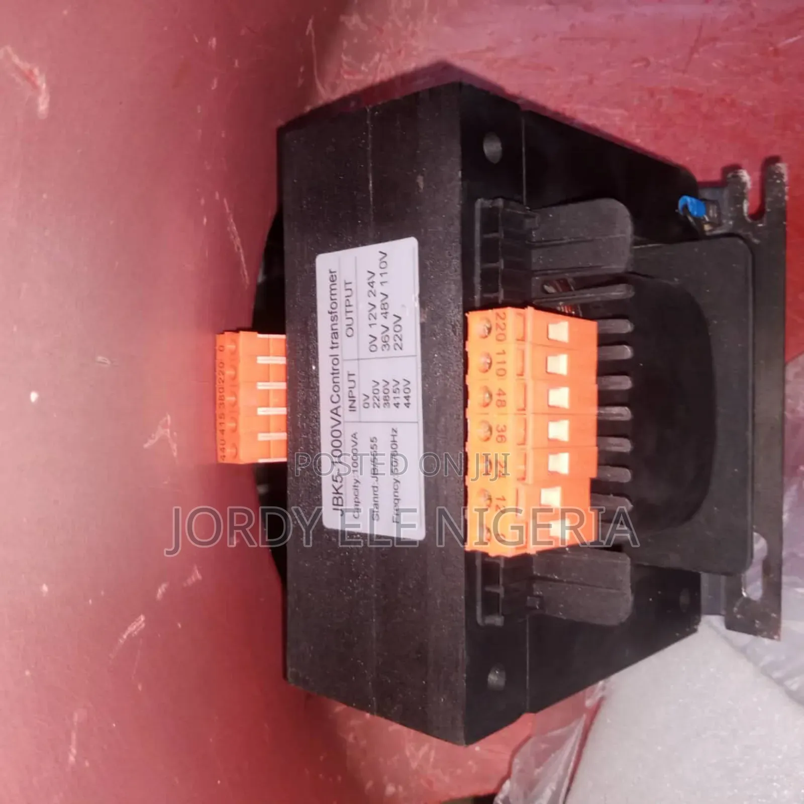 Stepdown Transformer 1000va