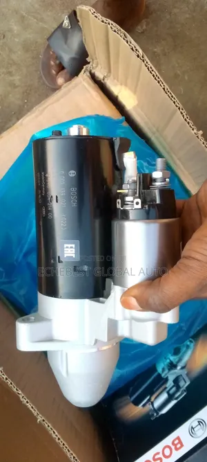 Porsche Panamera Kick-Starter.