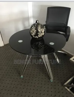 Glass Top Design Meeting Table