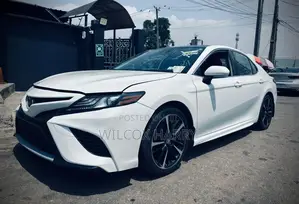 Toyota Camry XSE V6 FWD 2020 White