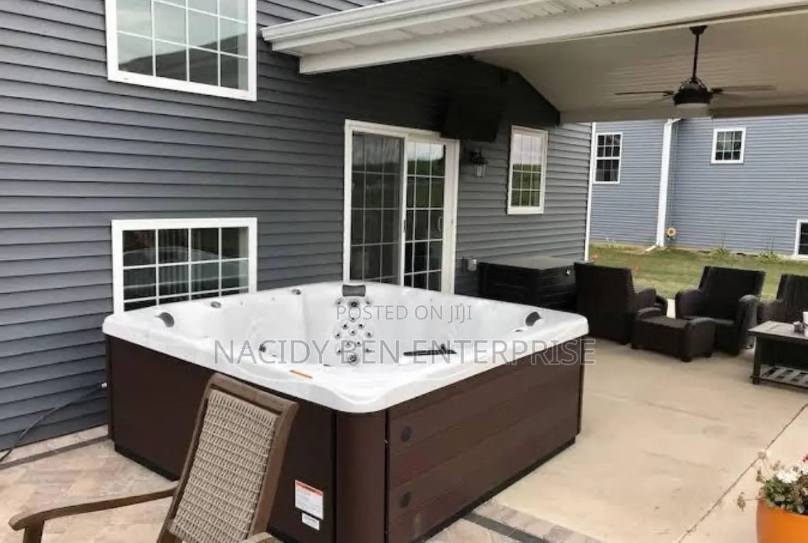 A Spa Outdoor Jacuzzi