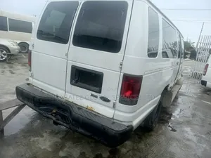 Ford E250 2010 White