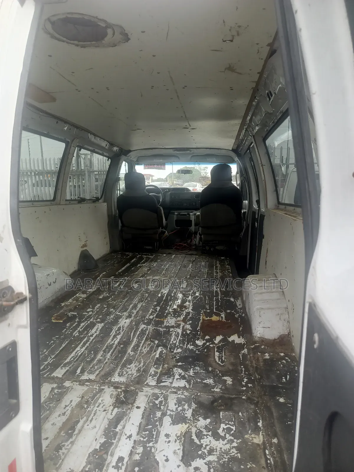 Ford E250 2010 White