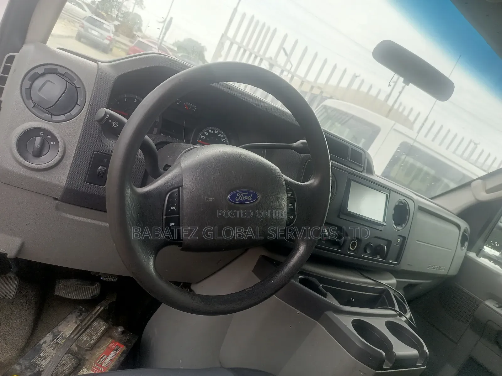 Ford E250 2010 White