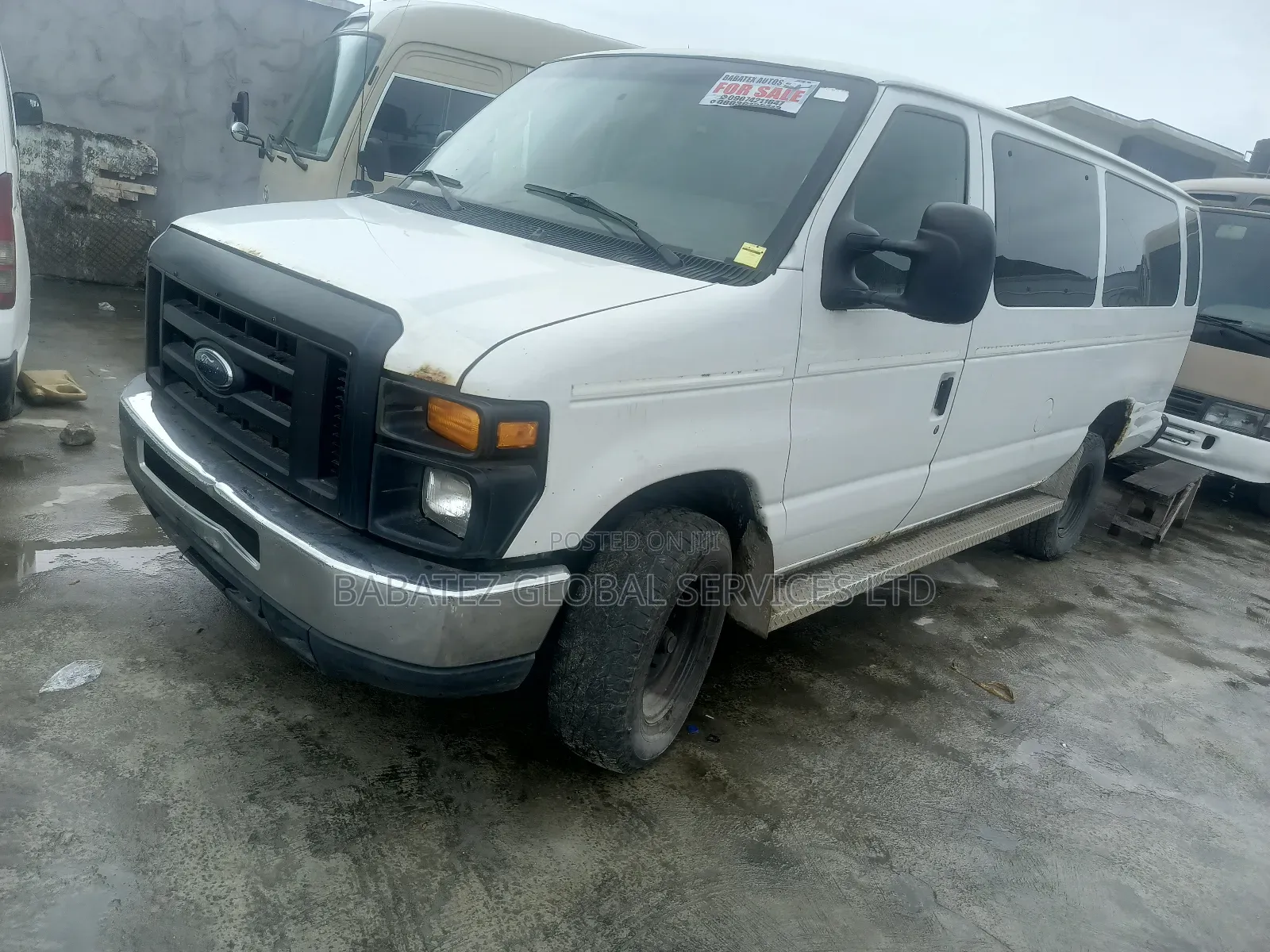 Ford E250 2010 White