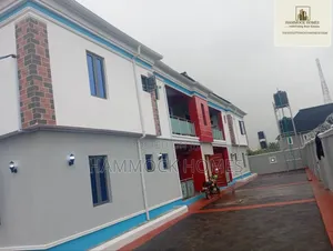 12bdrm Block of Flats in Unity Estate, Akobo for sale