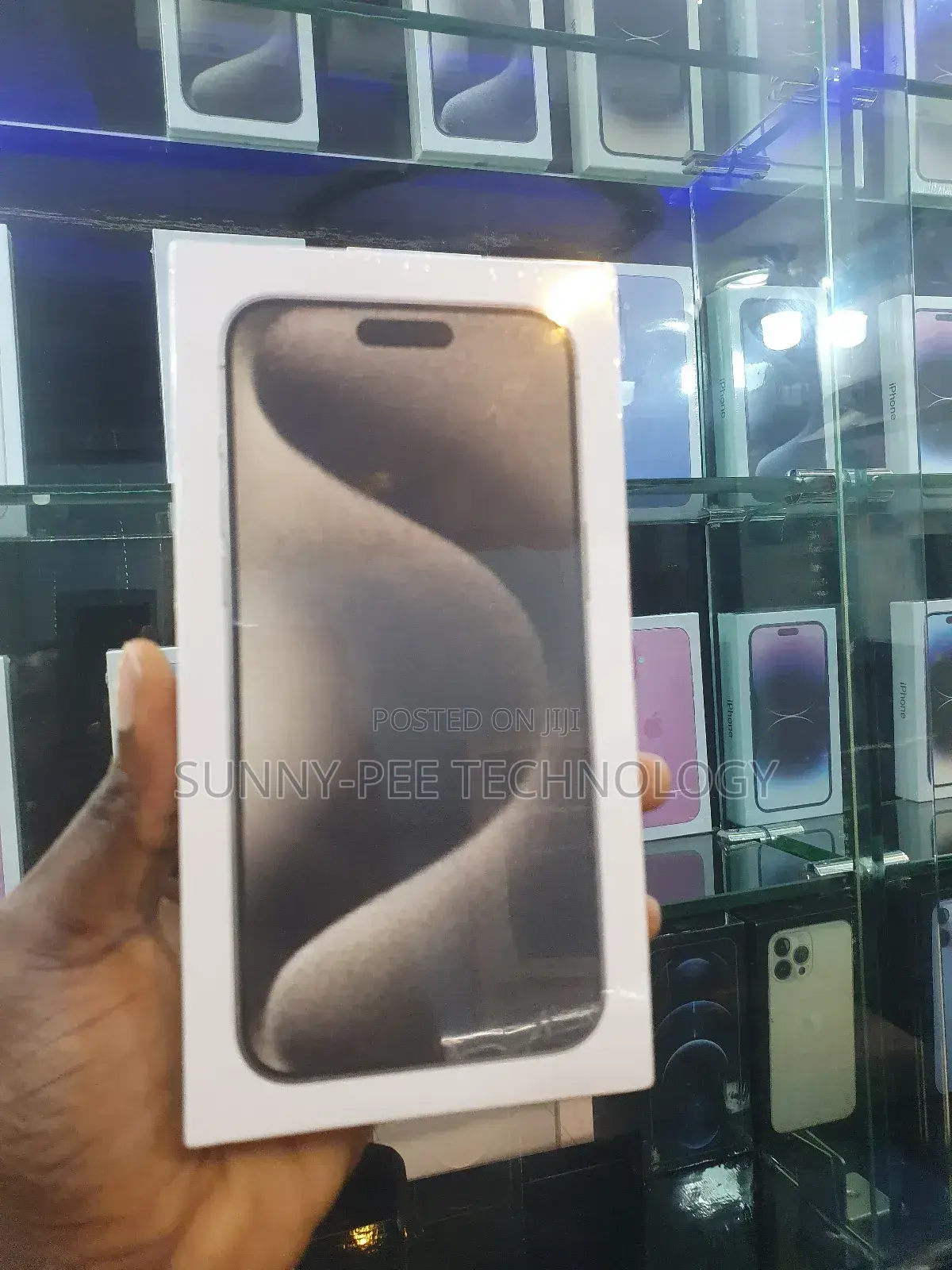New Apple iPhone 15 Pro Max 256 GB Silver