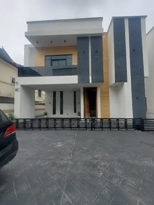 5bdrm Duplex in Chevron for rent