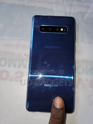 Samsung Galaxy S10 128 GB Blue