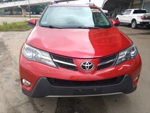 Toyota RAV4 2015 Red