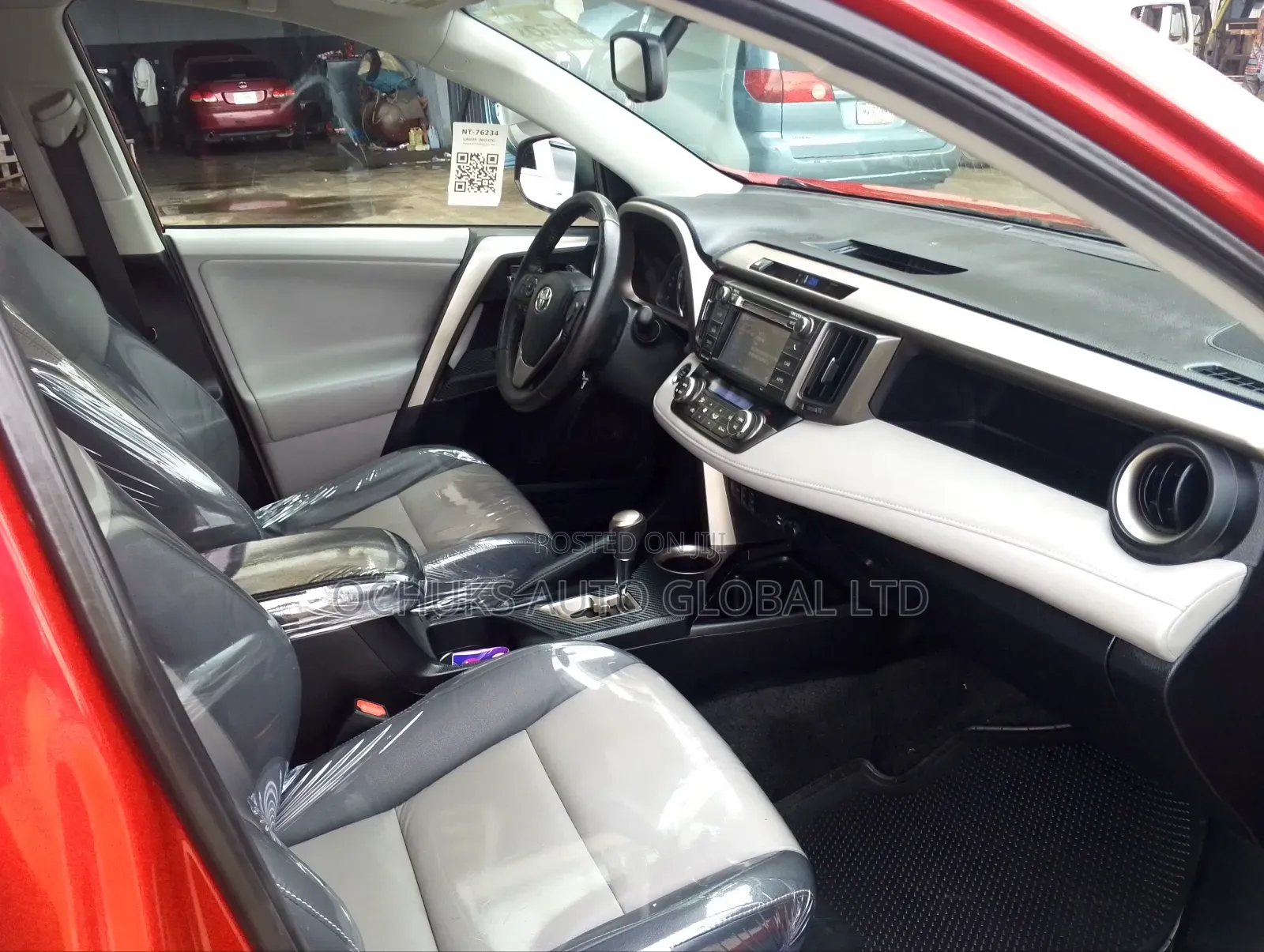 Toyota RAV4 2015 Red
