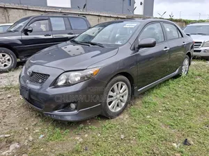 Toyota Corolla 2009 Gray
