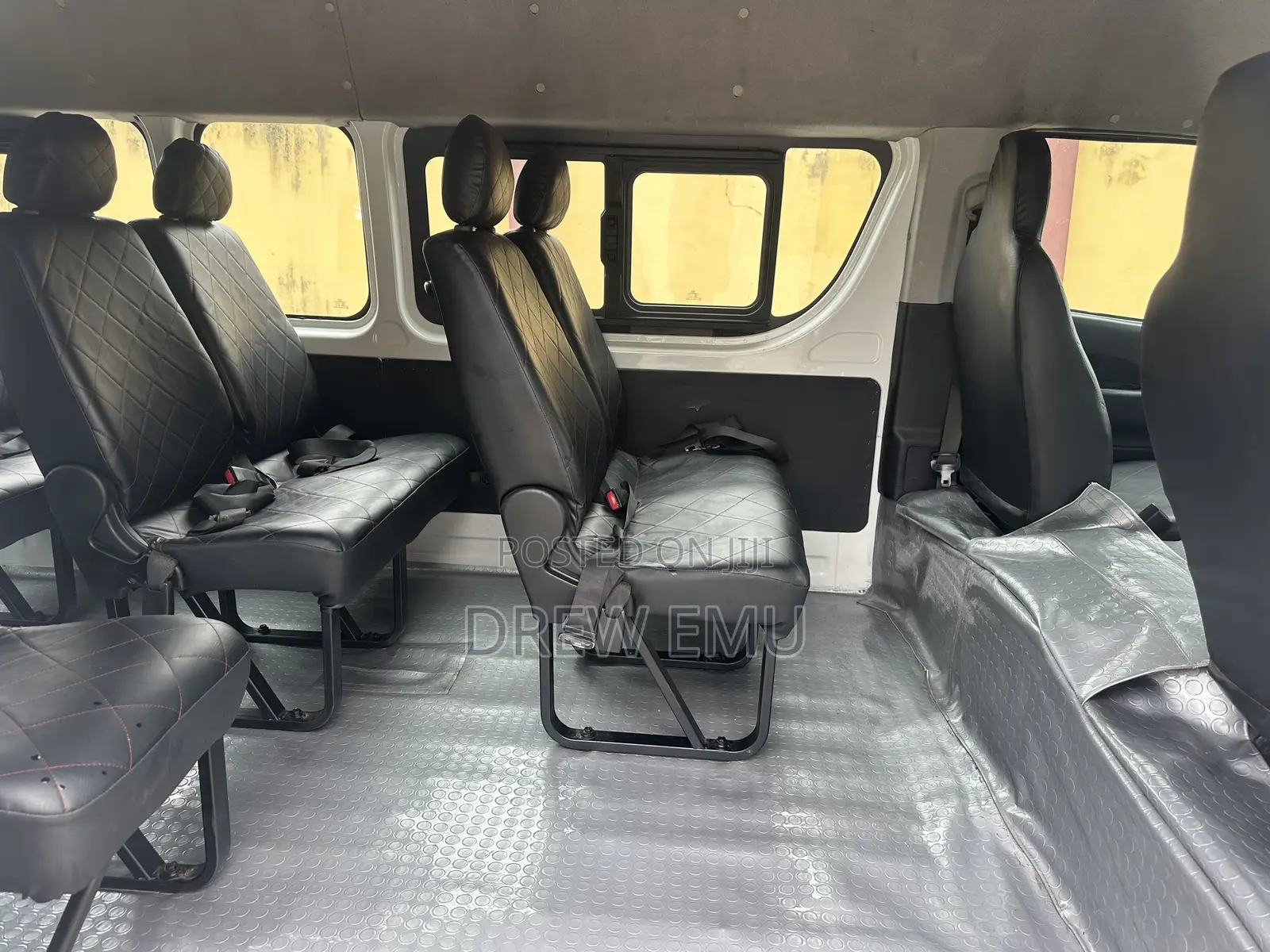 Toyota HiAce 2015 White
