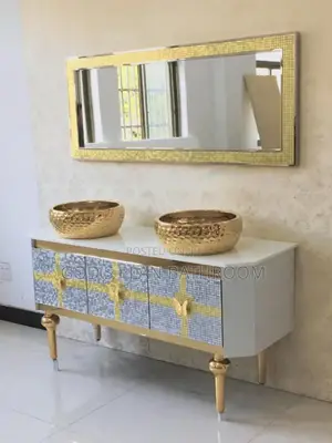Royal Executive Gold Cabinet
