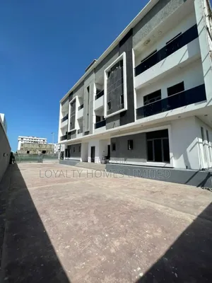 3bdrm Block of Flats in Lekki Phase 1 for sale