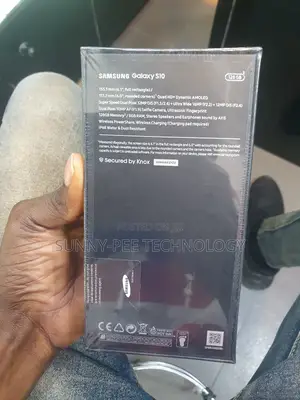 New Samsung Galaxy S10 128 GB Black