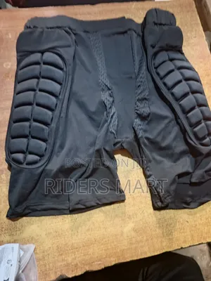 Riding and Skiing Shorts Xl