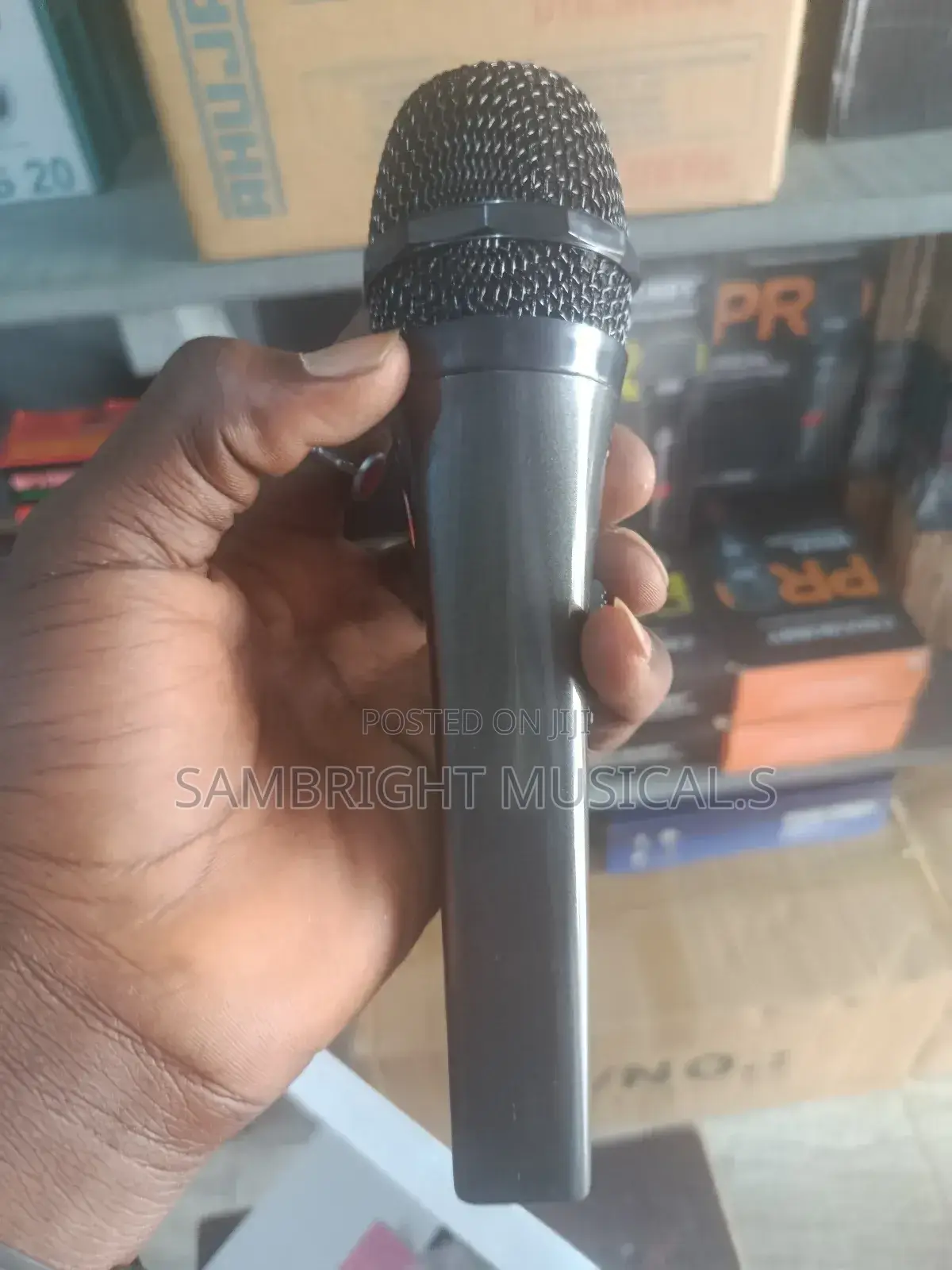 Kedun Kd-826 Dynamic Microphone