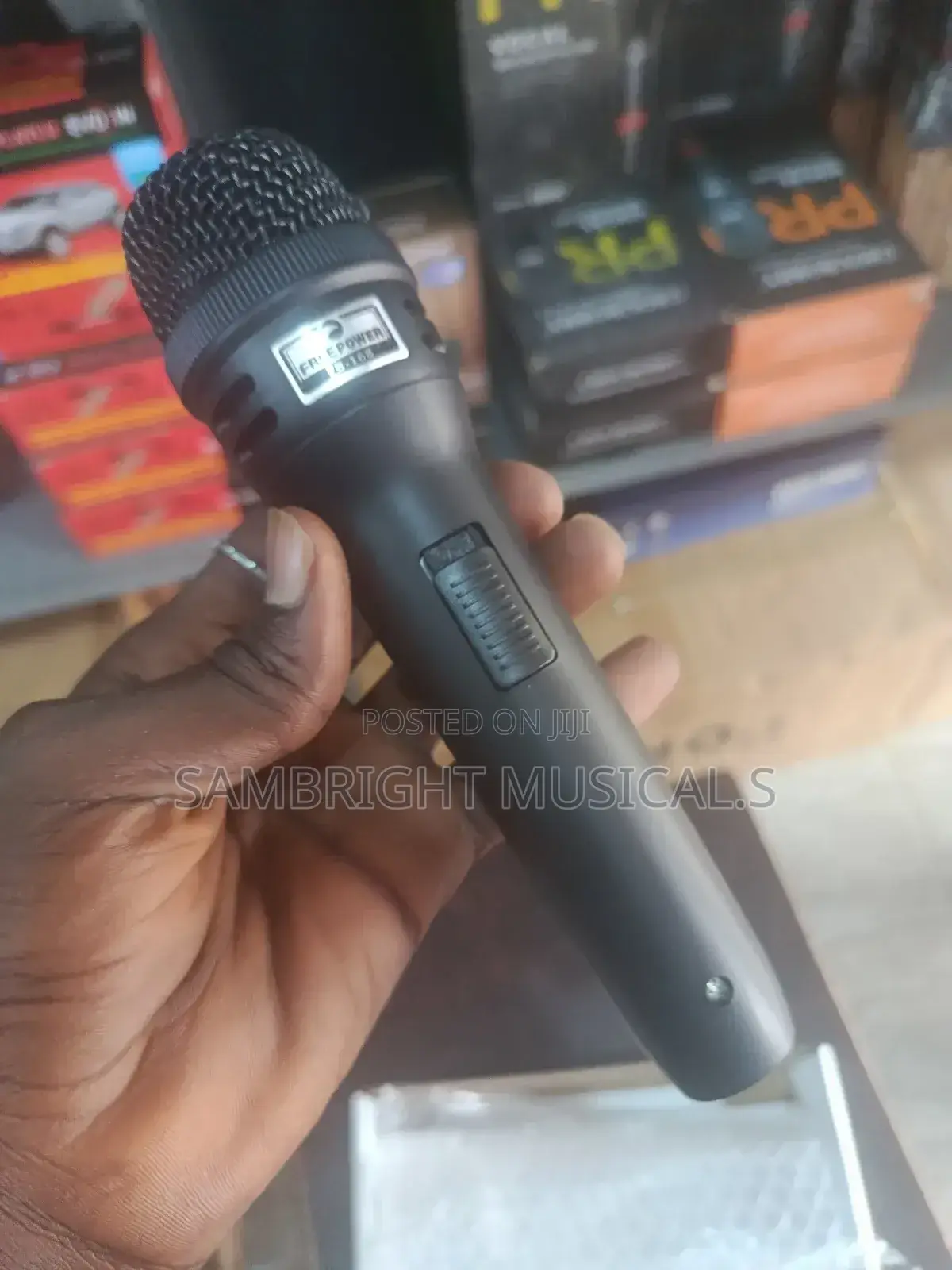 Free Power Fb-168 Dynamic Microphone