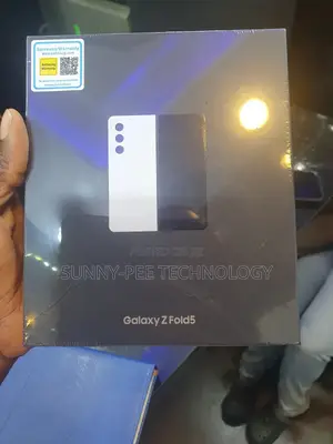 New Samsung Galaxy Z Fold 5 512 GB White