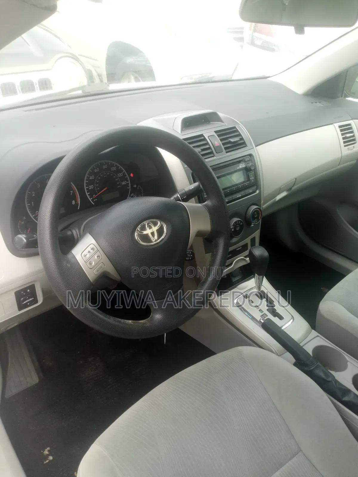 Toyota Corolla 2012 White