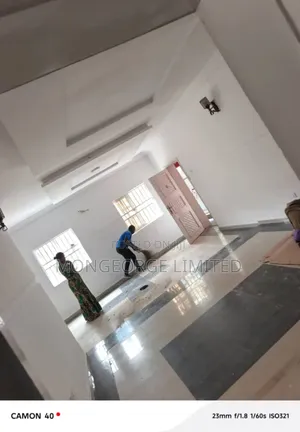 3bdrm Apartment in Lekki for rent