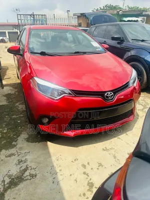Toyota Corolla 2015 Red