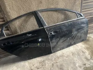 Front Door Right and Back Right Hyundai Sonata 2012 2013 Model